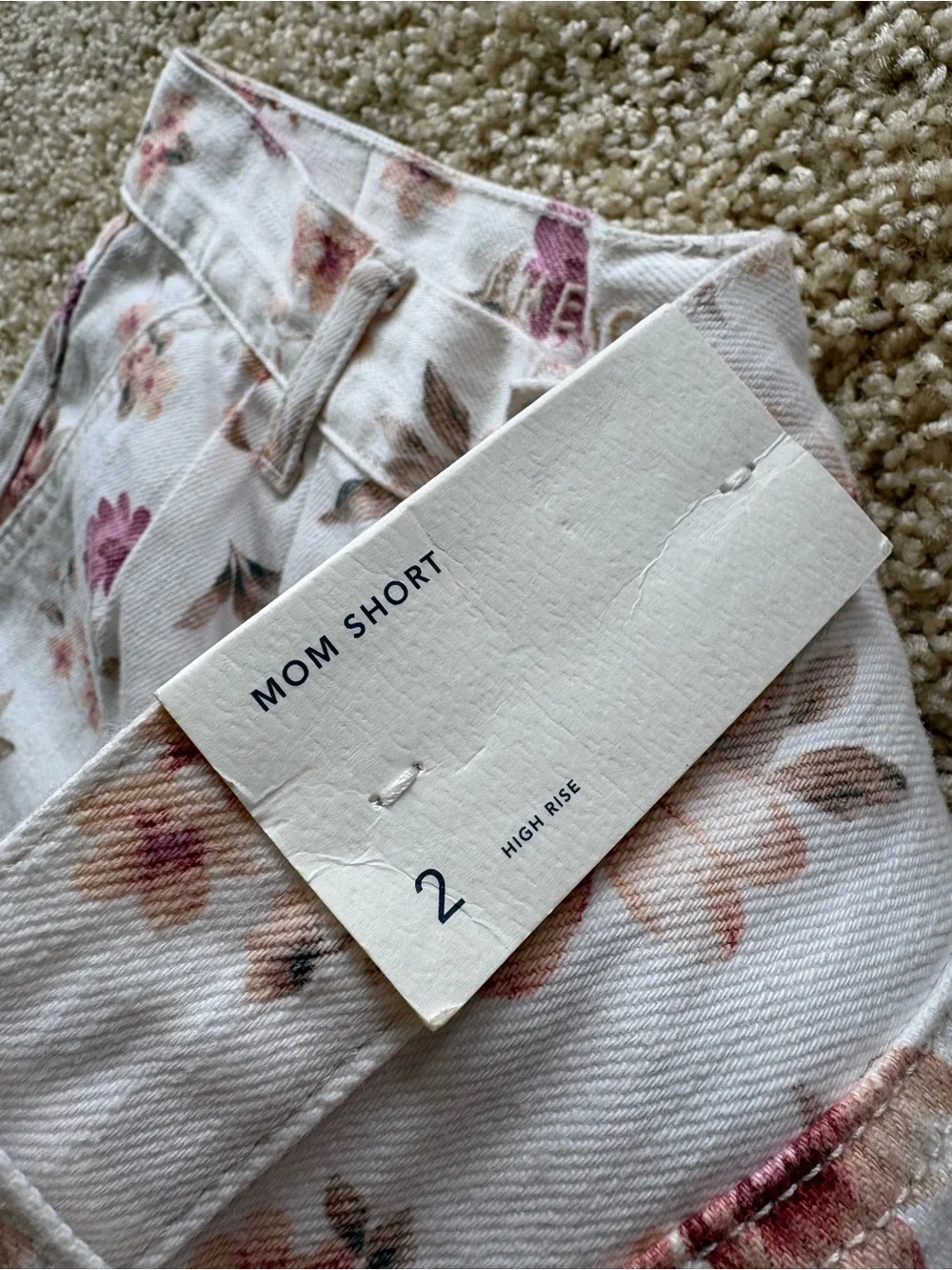 American Eagle Outfitters White High-Waist Floral Shorts Mom Shorts Size 2